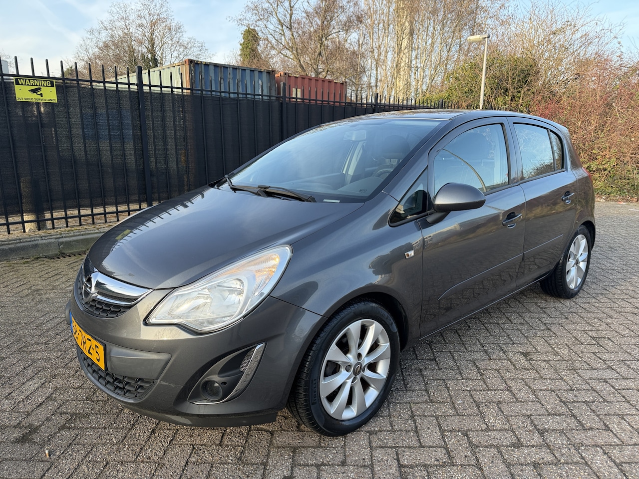 Opel Corsa - 1.2-16V Anniversary Edition 1.2-16V Anniversary Edition 5 Drs - AutoWereld.nl