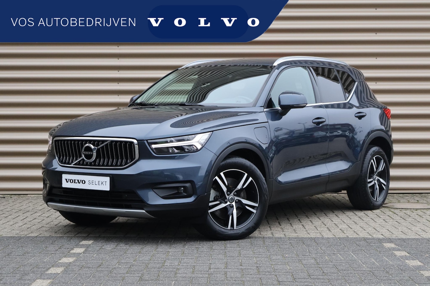 Volvo XC40 - T4 Recharge Inscription Expression | Dealer onderhouden | Stoel- & stuurverwarming - AutoWereld.nl