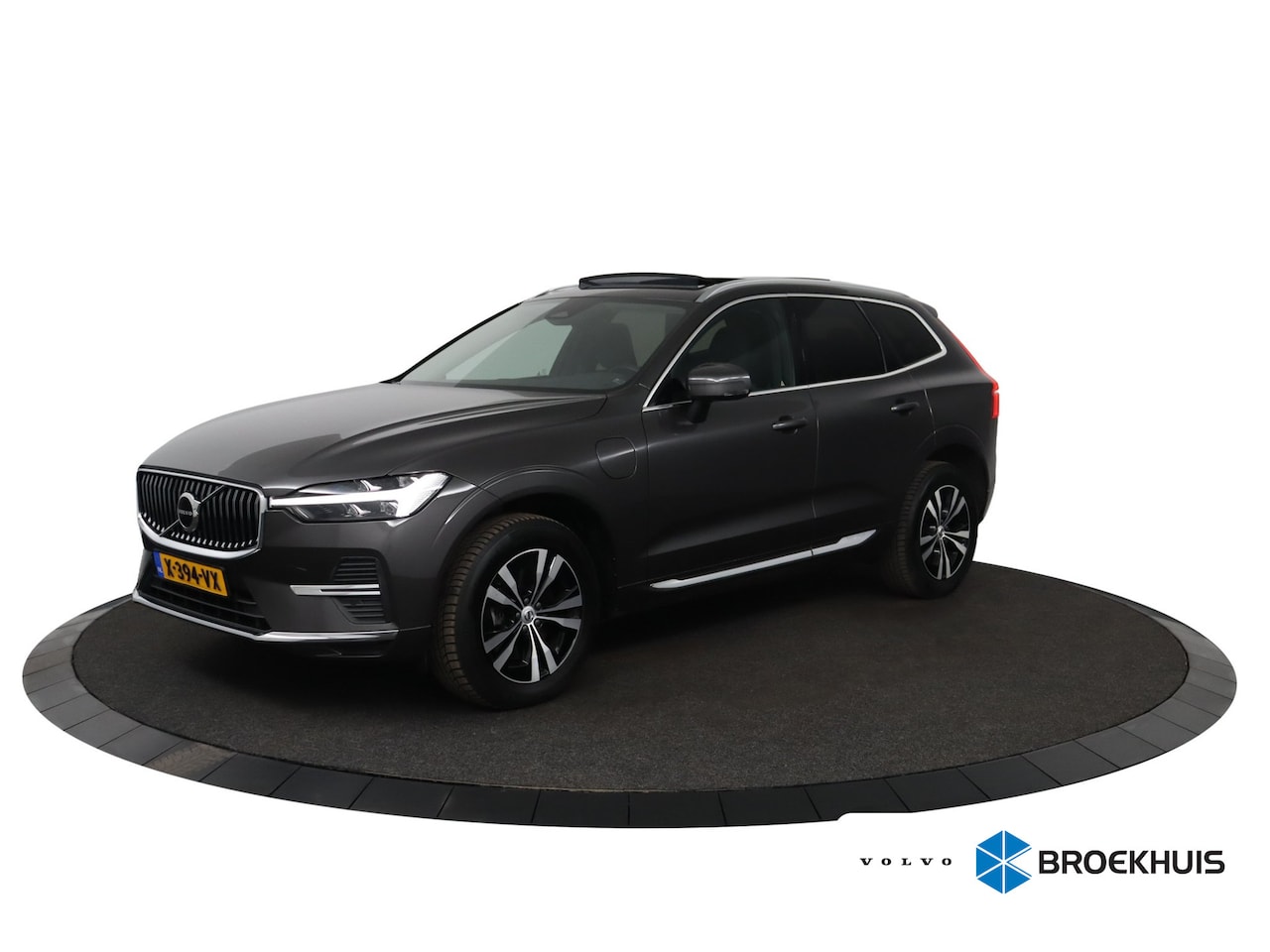 Volvo XC60 - 2.0 T6 Plug-in hybrid AWD Essential Edition Bright | Stoel + Stuurverwarming | Adaptieve c - AutoWereld.nl
