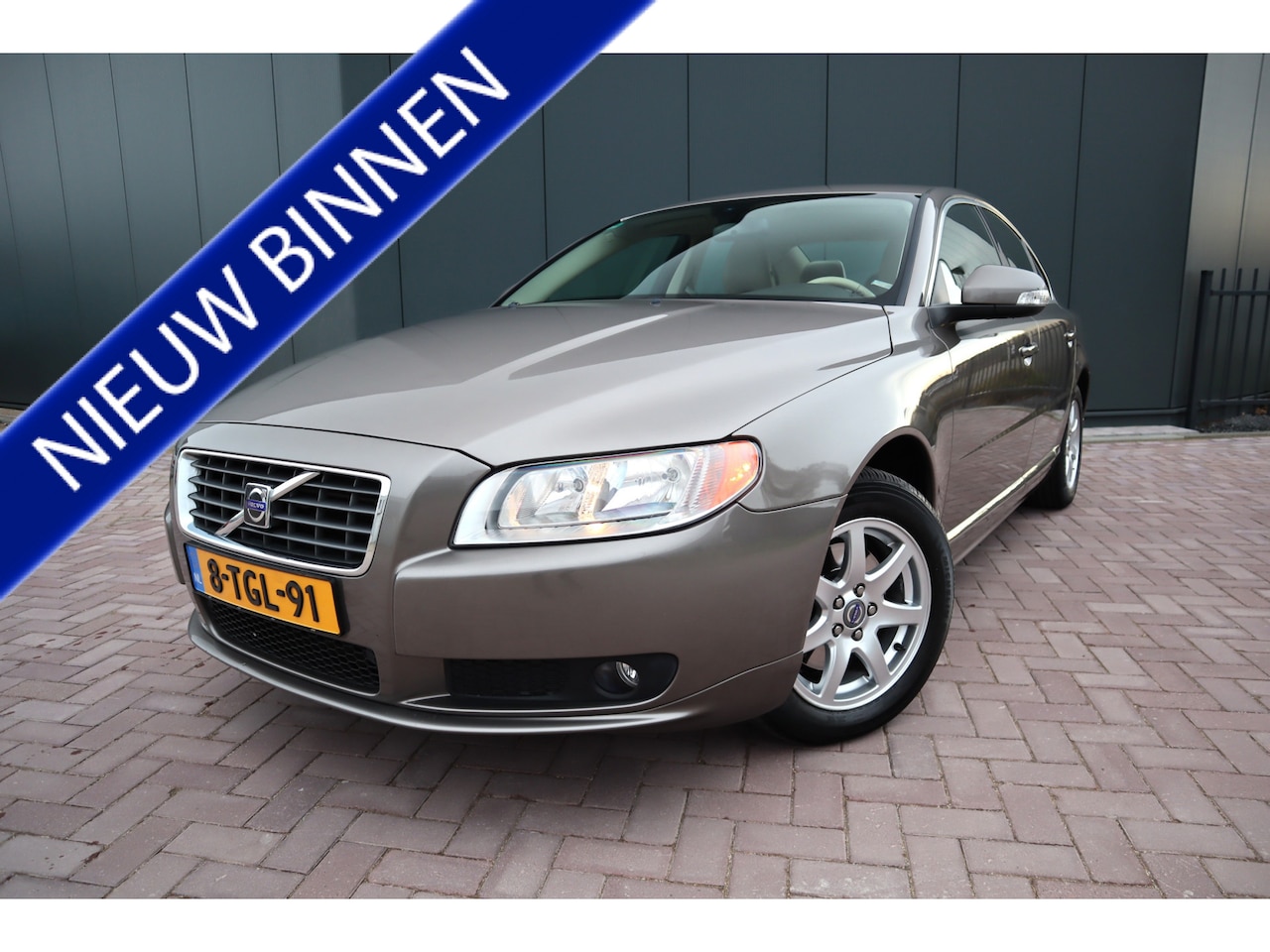 Volvo S80 - 2.5 T Momentum automaat Nieuwstaat Leder Afneembare trekhaak Pdc. Etc. - AutoWereld.nl