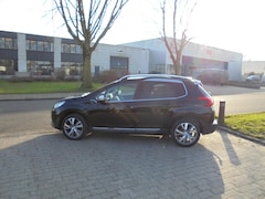Peugeot 2008 - 1.2 PureTech Allure
