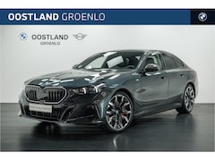 BMW 5-serie - 550e xDrive M Sport Automaat / Panoramadak / Trekhaak / Adaptief M Onderstel / Stoelventil