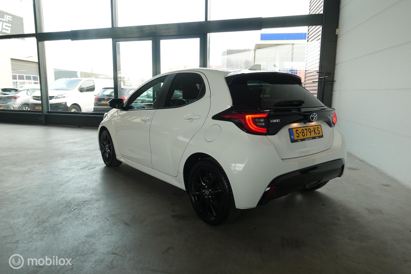 Toyota Yaris - 1.5 Hybrid Executive 1.5 Hybrid Executive - AutoWereld.nl