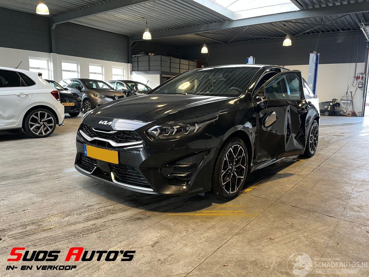 Kia Cee'd - Ceed 1.0 T-GDi GT-Line 89.000 NAP! - AutoWereld.nl