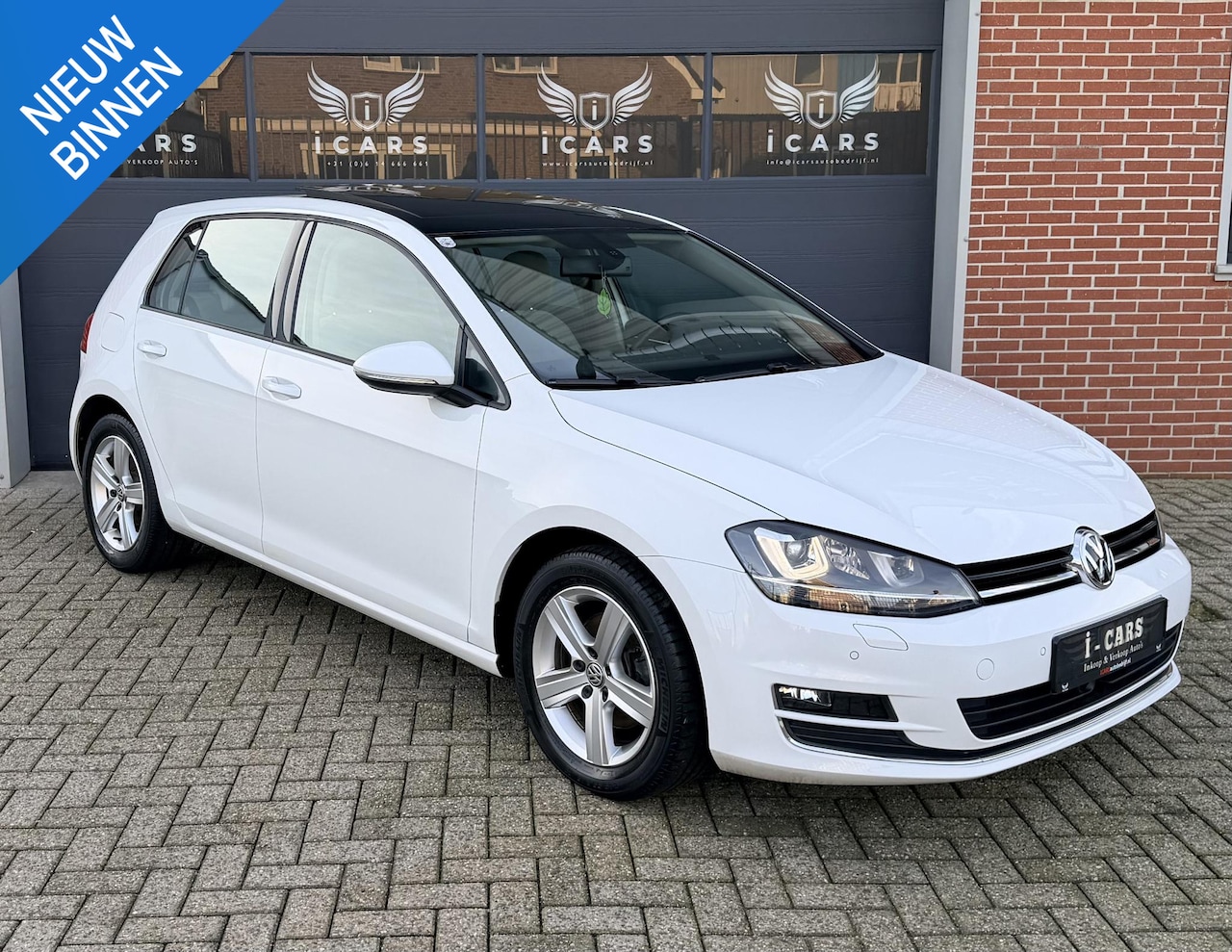 Volkswagen Golf - 1.4 TSI ACT Highline Panorama Trekhaak - AutoWereld.nl