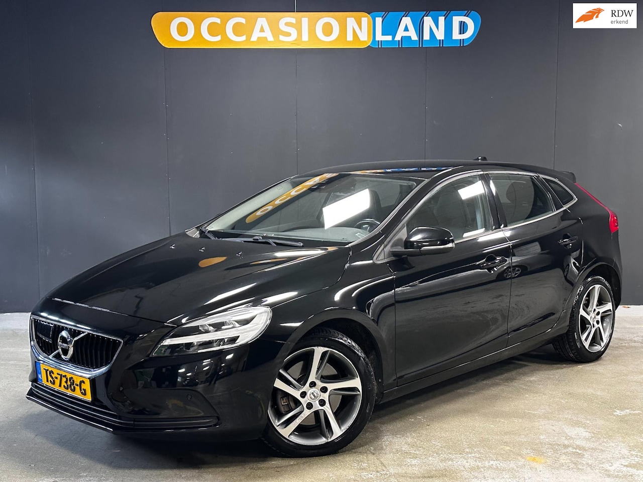 Volvo V40 - 1.5 T3 Inscription|TREKHAAK|CAMERA|LED|STOELV|CRUISE|DODEHOEK|NAVI|BLUETOOTH|KEYLESS|17INC - AutoWereld.nl