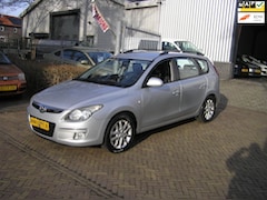 Hyundai i30 CW - 1.6i Dynamic nap pas airco 1e eigenaar nieuwe apk