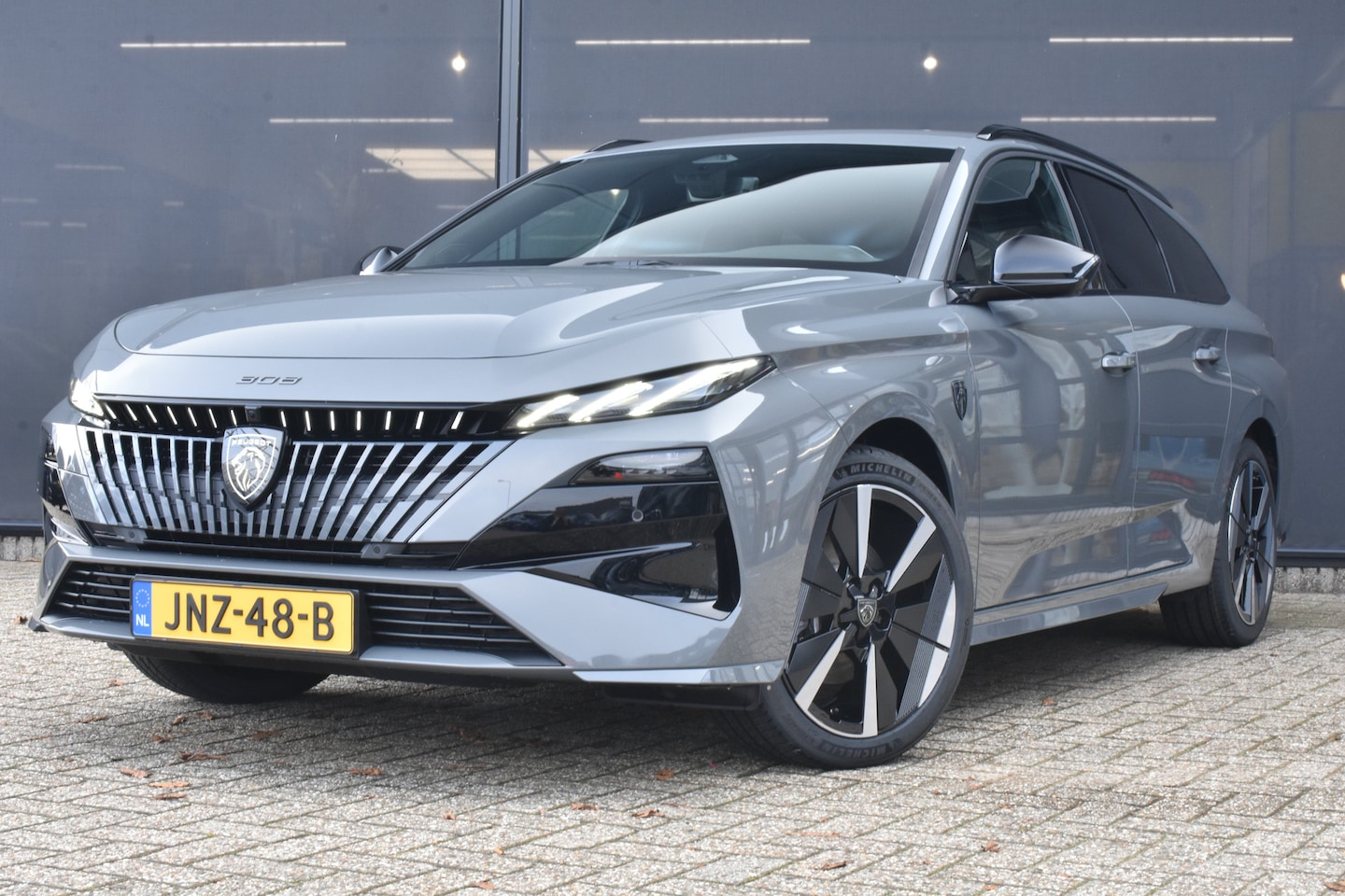 Peugeot e-308 SW - GT 54 kWh DEMO-DEAL! | Warmtepomp | Alcantara | Massage | Elektr. Stoelen | Elektr. Achter - AutoWereld.nl