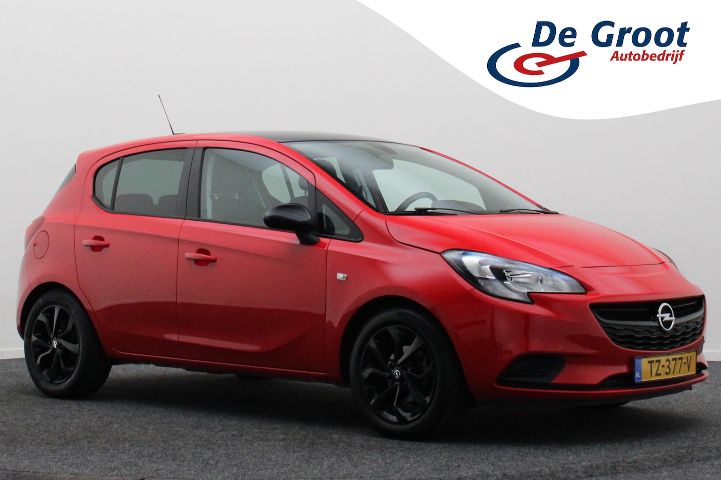 Opel Corsa - 1.4 Black Edition Airco, Cruise, Apple Carplay, DAB, PDC, Elektrische Ramen, 16'' - AutoWereld.nl