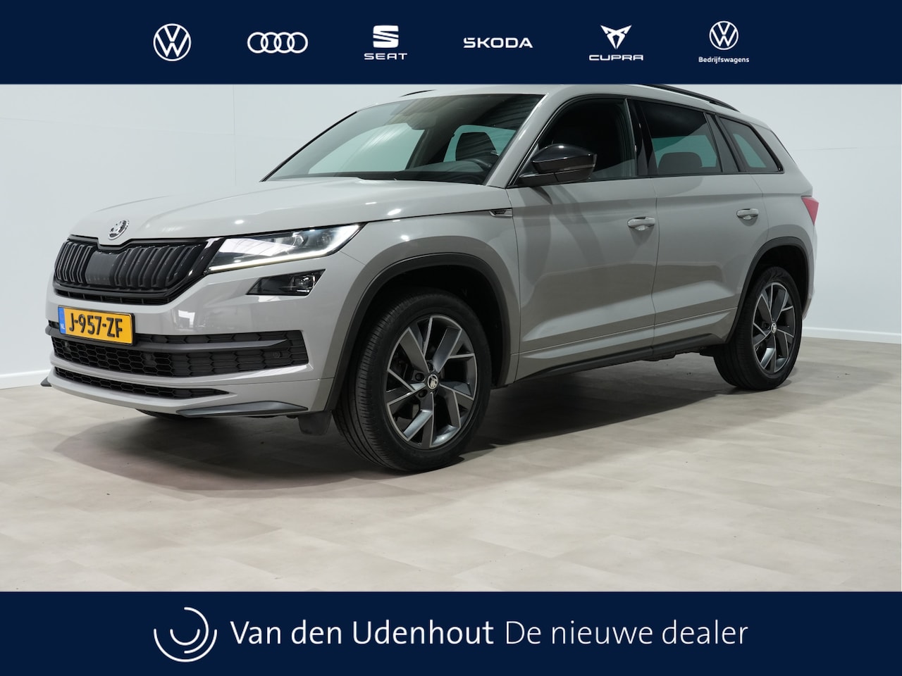 Skoda Kodiaq - 1.5 TSI Sportline Business Navigatie Trekhaak Camera Stoel/Stuurverwarming Carplay - AutoWereld.nl