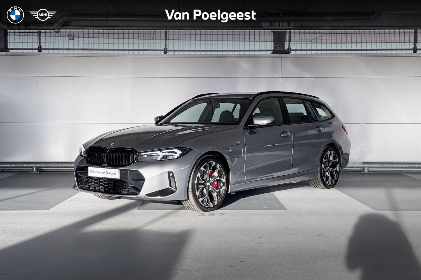 BMW 3-serie Touring - 330e 330e - AutoWereld.nl