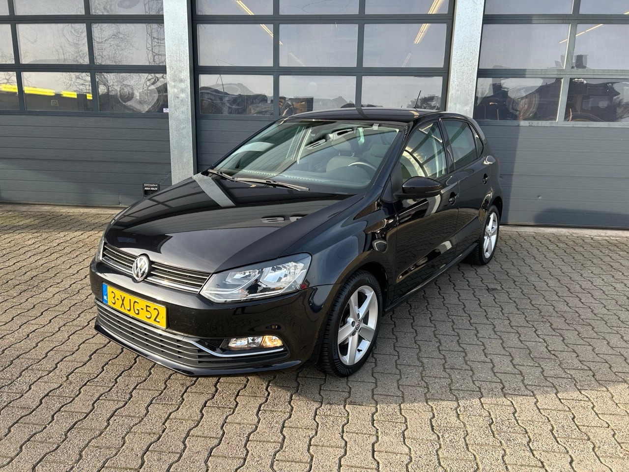 Volkswagen Polo - 1.2 TSI Highline 1.2 TSI 90pk 5-drs Highline - AutoWereld.nl