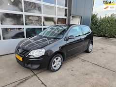Volkswagen Polo - 1.4-16V Optive