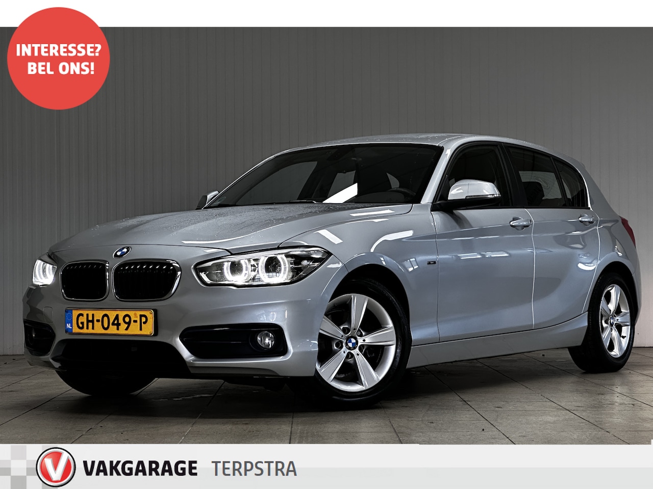 BMW 1-serie - 116d LCI Sport/ LED Koplampen/ Facelift/16'' LMV/ M-Stuurwiel/ Sportstoelen/ Zwarte-Hemel/ - AutoWereld.nl