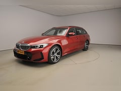 BMW 3-serie Touring - 318i | M-Sportpakket | LED | Navigatoe | Schuifdak | Trekhaak | Stoelverwarming | DAB | Al