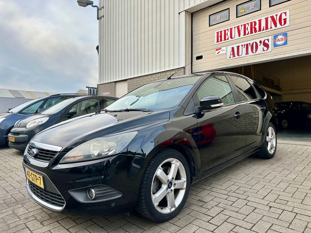 Ford Focus - 2.0 Titanium | Cruise | Clima | PDC | LMV - AutoWereld.nl