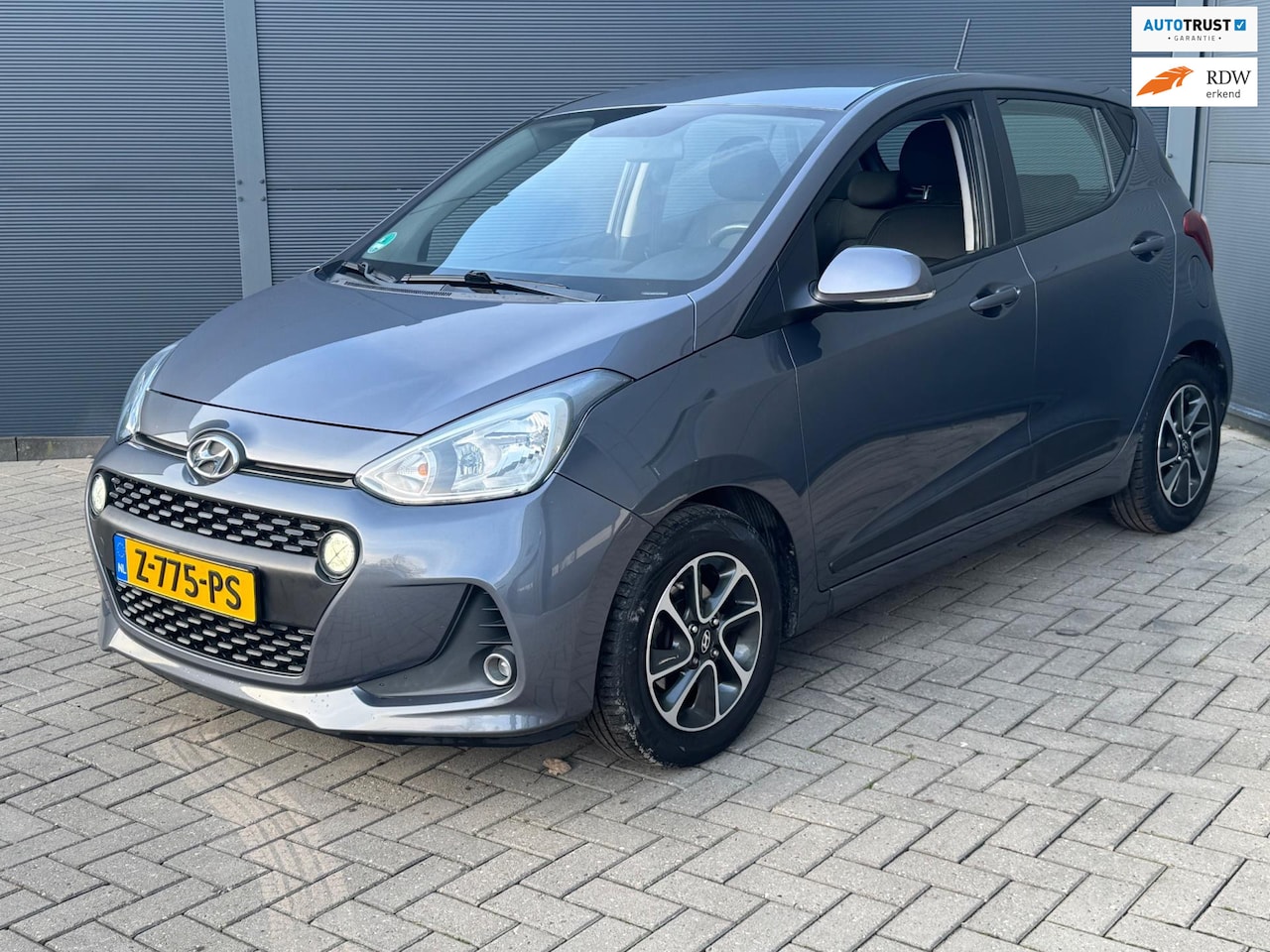 Hyundai i10 - 1.2i Carplay / Navi / Facelift - AutoWereld.nl