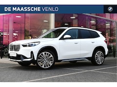 BMW X1 - xDrive23i High Executive xLine Automaat / Panoramadak / Trekhaak / Sportstoelen / Head-Up