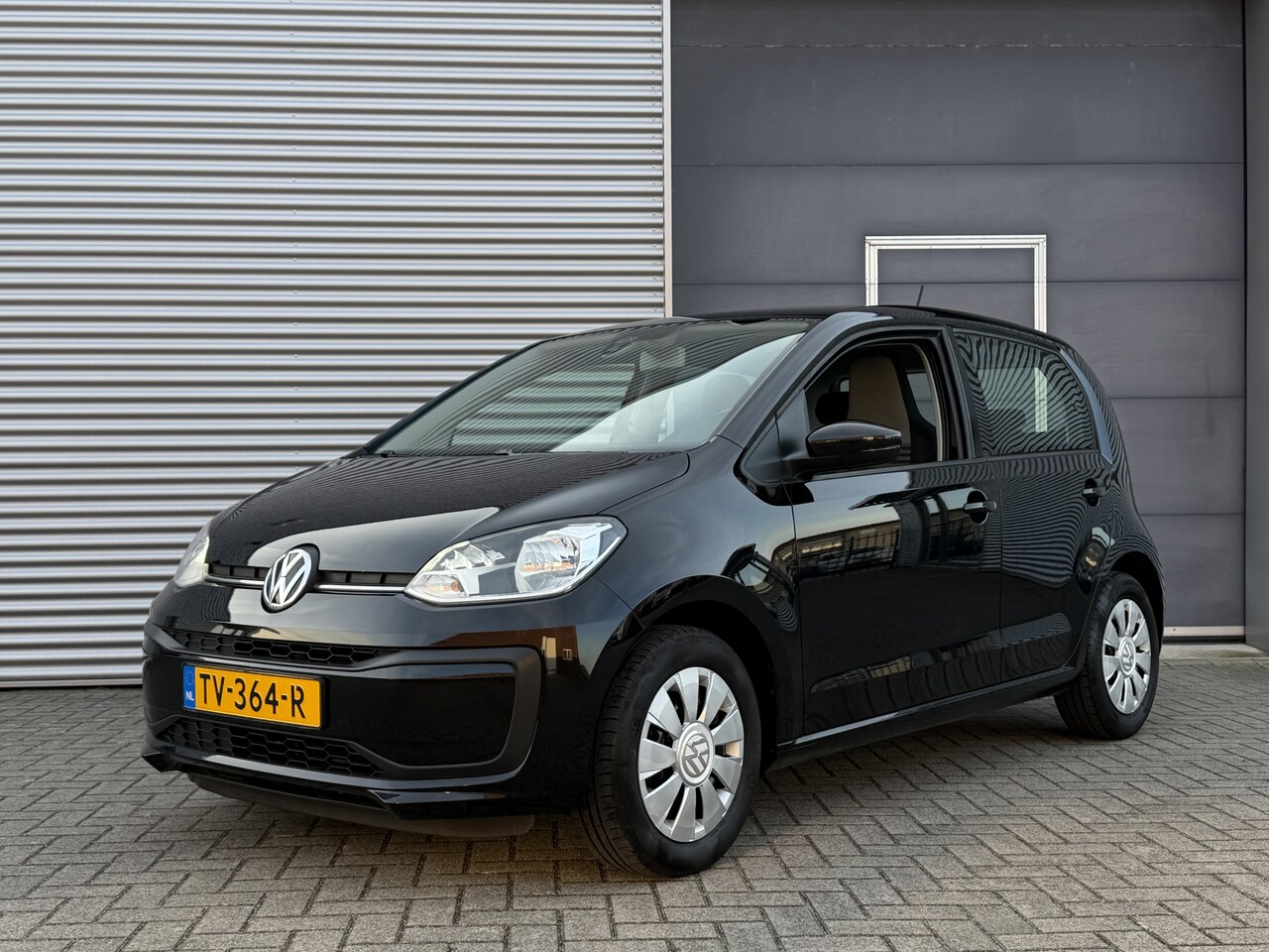 Volkswagen Up! - 1.0 BMT move up! I Airco I 5 Deurs I NL. Auto - AutoWereld.nl