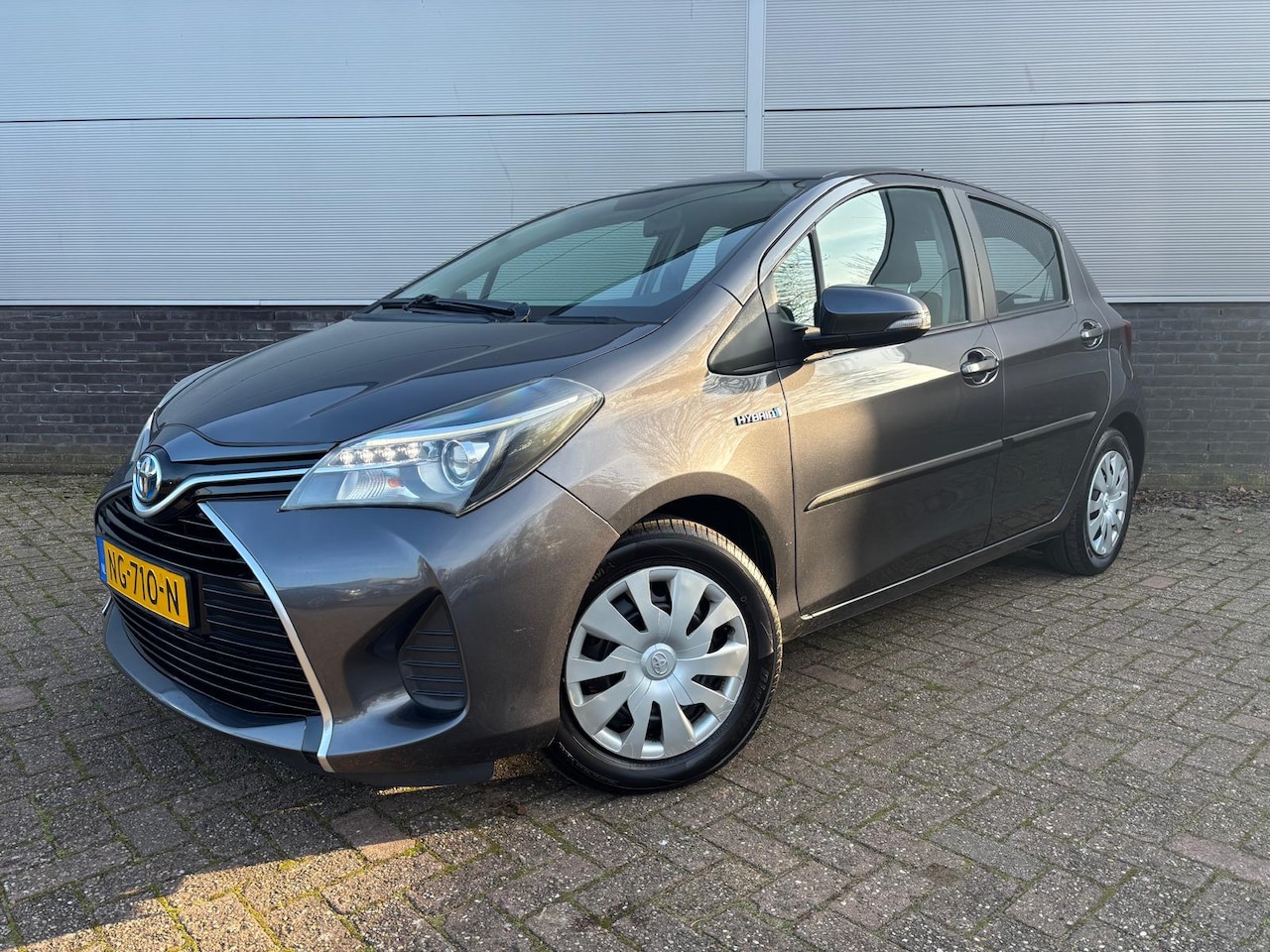 Toyota Yaris - 1.5 Hybrid Business Plus Apple Carplay / Android Auto ! - AutoWereld.nl