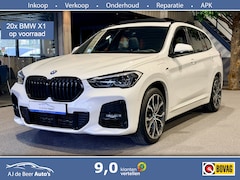 BMW X1 - xDrive25e High Executive M-Sport | Panorama | Trekhaak | HUD | Stuurverwarming | Carplay |