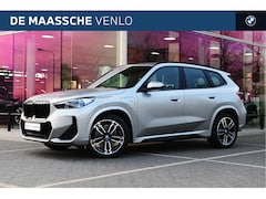 BMW X1 - xDrive25e M Sport Automaat / Sportstoelen / Achteruitrijcamera / M Adaptief onderstel / Co