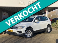 Volkswagen Tiguan - 1.5 TSI Comfortline Business | Navi, ACC, Pano, Carplay/Android, Clima, Trekhaak | Dealero