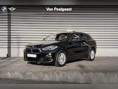 BMW X2 - sDrive18i High Executive / Achteruitrijcamera / Panoramadak