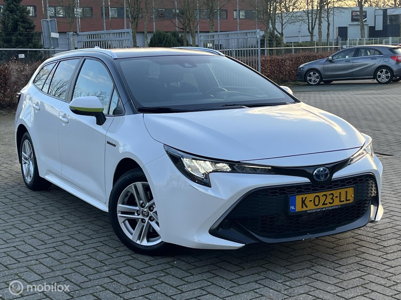 Toyota Corolla Touring Sports - 1.8 Hybrid 1e eig. NAP, Dealer onderhouden! - AutoWereld.nl