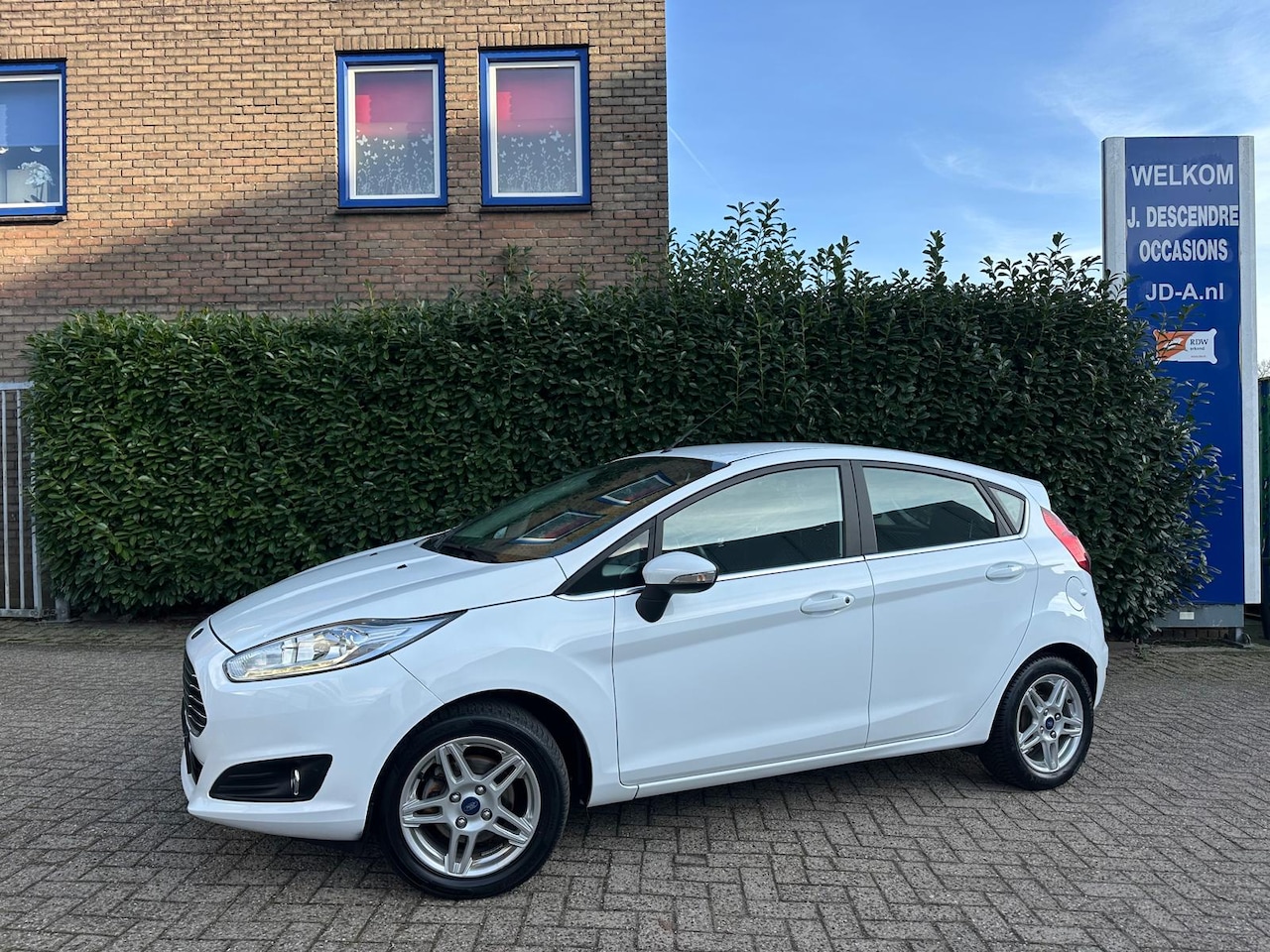 Ford Fiesta - 1.0 EcoBoost Titanium Ditributieriem Nieuw,Climate C, Stoelverw, Elec.Pakket!!!! - AutoWereld.nl