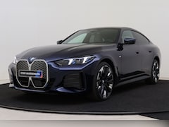 BMW i4 - eDrive40 High Executive M Sport / Adaptieve LED / Parking Assistant Plus / Comfort Access