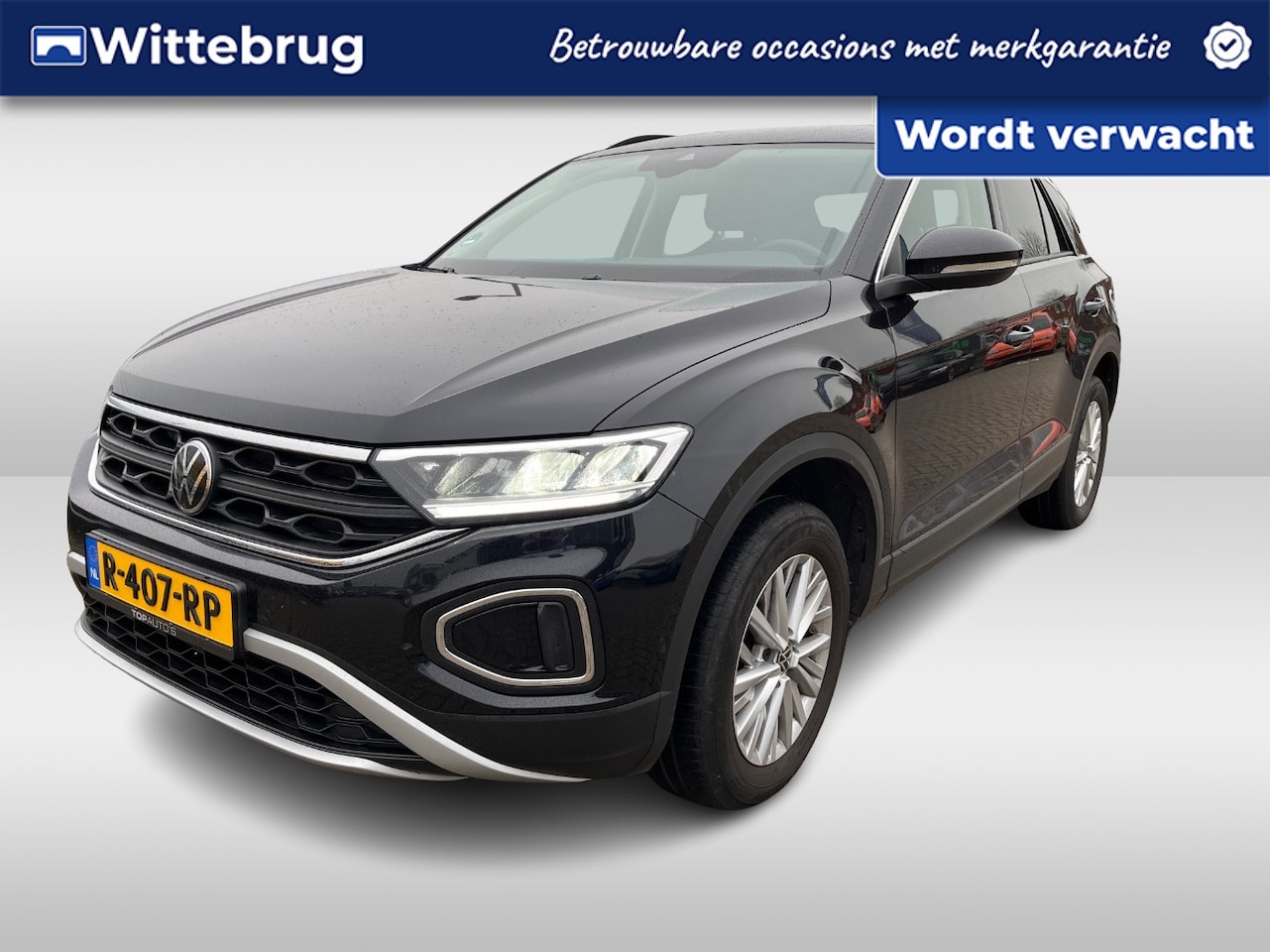 Volkswagen T-Roc - 1.5 TSI 150PK Life Business / Digitale Cockpit Pro / Parkeersensoren V+A / LED / Keyless E - AutoWereld.nl