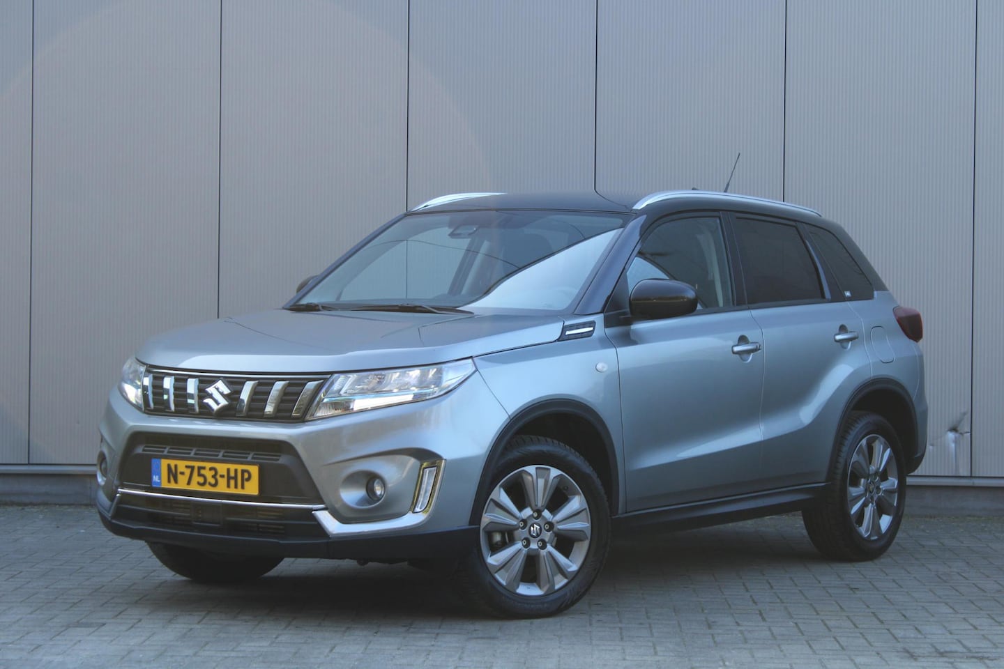 Suzuki Vitara - 1.4 Boosterjet Select Smart Hybrid AUTOMAAT | Navigatie | Lichtmetalen velgen | Camera | S - AutoWereld.nl