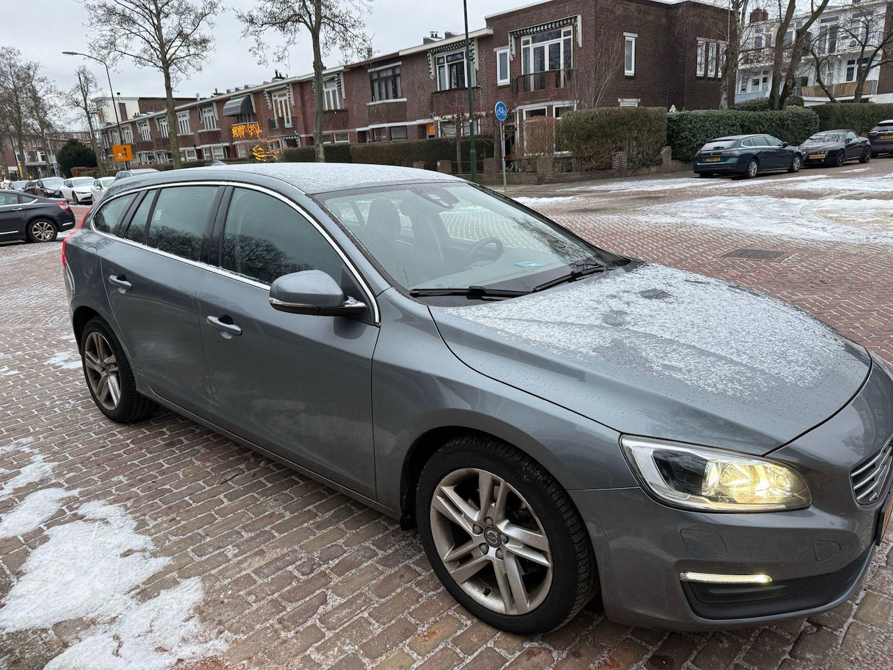 Volvo V60 - 1.5 T2 Nordic+ | WORDT VERWACHT | - AutoWereld.nl