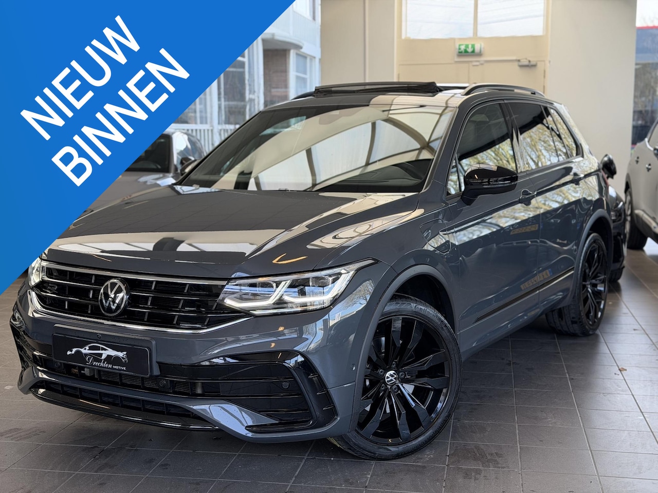 Volkswagen Tiguan - 1.4 TSI eHybrid R-Line Pano / Head-up / 360 / - AutoWereld.nl