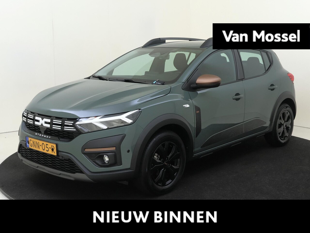 Dacia Sandero Stepway - 1.0 TCe 90 Extreme Automaat | LM velgen | airco - AutoWereld.nl