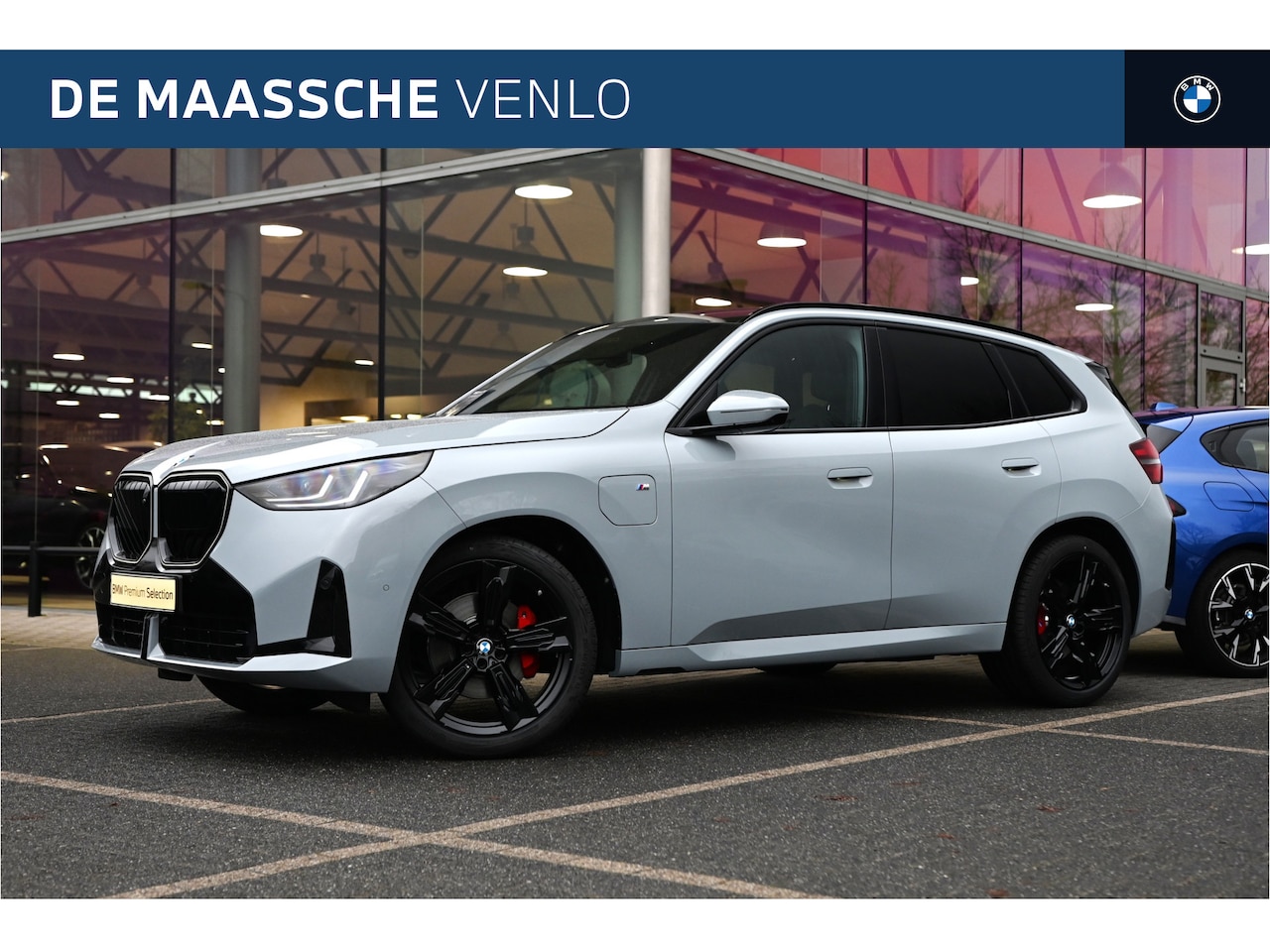 BMW X3 - 30e xDrive M Sport Automaat / Panoramadak / Trekhaak / Sportstoelen / Adaptieve LED / Stoe - AutoWereld.nl