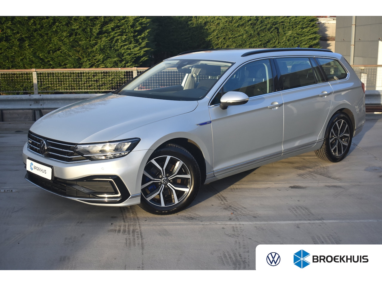 Volkswagen Passat Variant - 1.4 218PK TSI PHEV GTE Business | Stoelverwarming voor | Climatronic 3-zones | Achteruitri - AutoWereld.nl