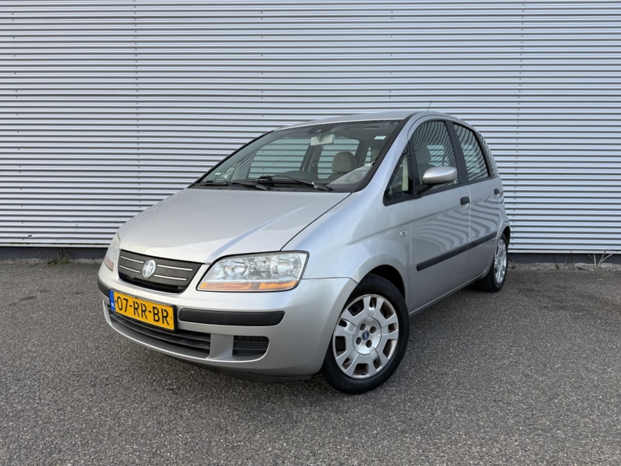 Fiat Idea - 1.4-16V Dynamic Plus Automaat NAP Airco - AutoWereld.nl