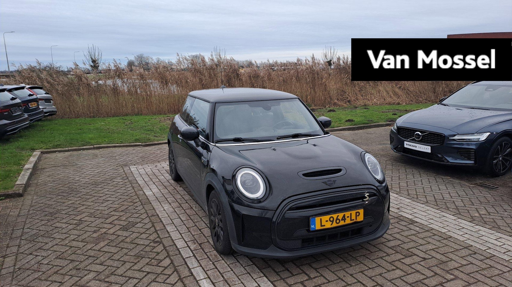 MINI Mini-Electric - Essential 33 kWh - AutoWereld.nl