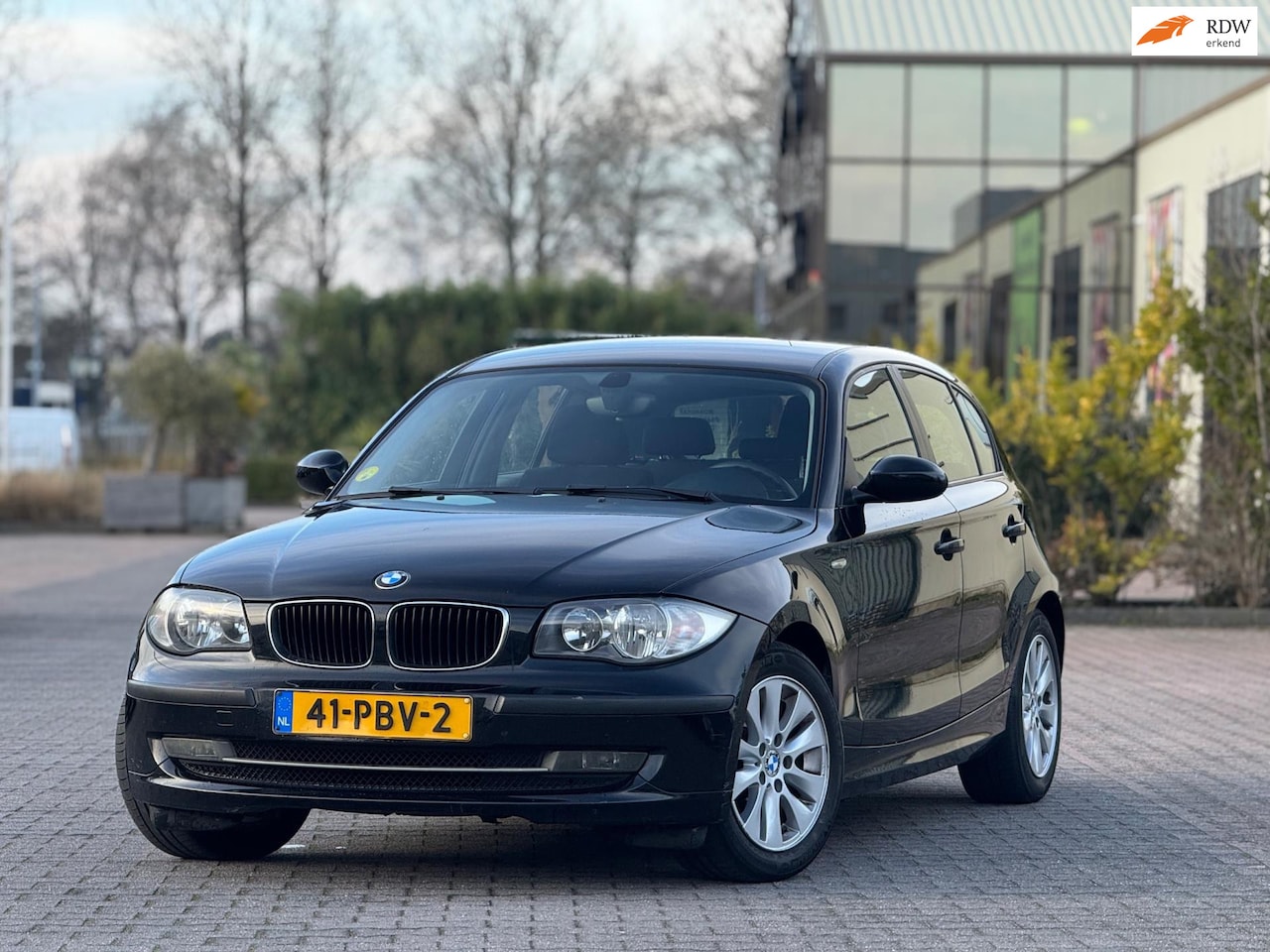 BMW 1-serie - 116i | Stoelverwarming | Airco | Elektrische ramen en spiegels - AutoWereld.nl