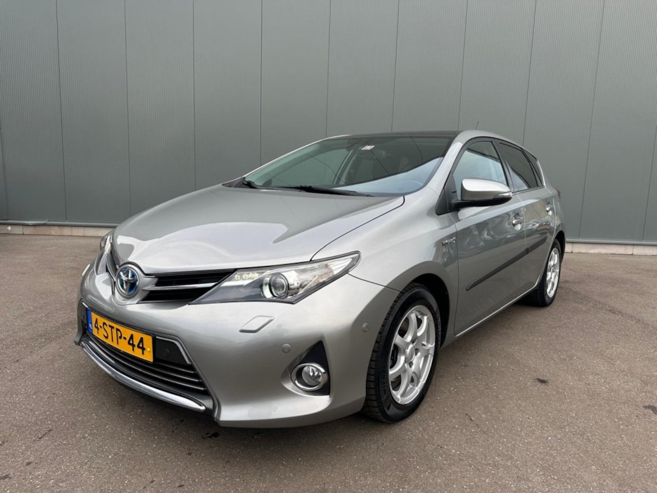 Toyota Auris - 1.8 Hybrid Lease Pro DEALER ONDERHOUDEN | PANORAMADAK ! - AutoWereld.nl