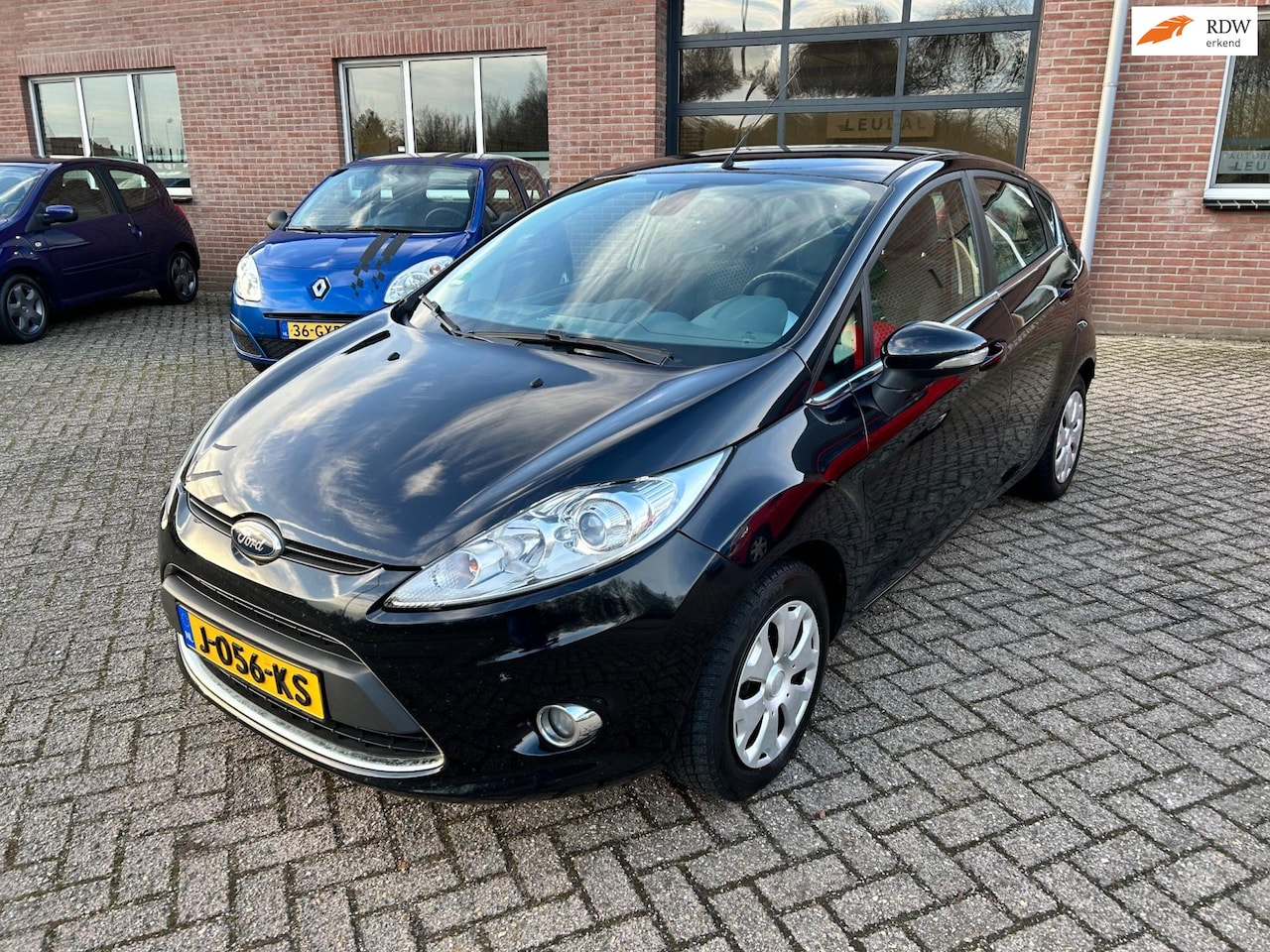 Ford Fiesta - 1.25 Ghia // 5Drs // Airco // APK 28-8-2026 - AutoWereld.nl
