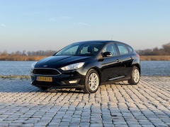 Ford Focus - 1.0 Trend|Cruise|Dealer Onderh.|Airco