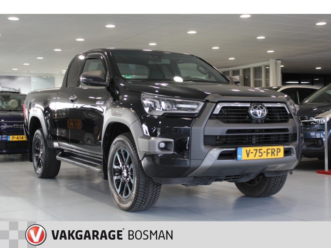 Toyota HiLux - 2.8 D-4D XC Invinc/AUTOMAAT/TREKHAAK/4X4 - AutoWereld.nl
