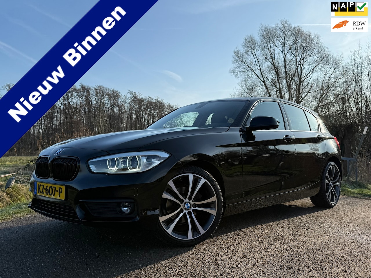 BMW 1-serie - 118i Centennial Executive | Navi | 18" Velgen | Clima | 6 Versnellingen | PDC | Cruise | L - AutoWereld.nl
