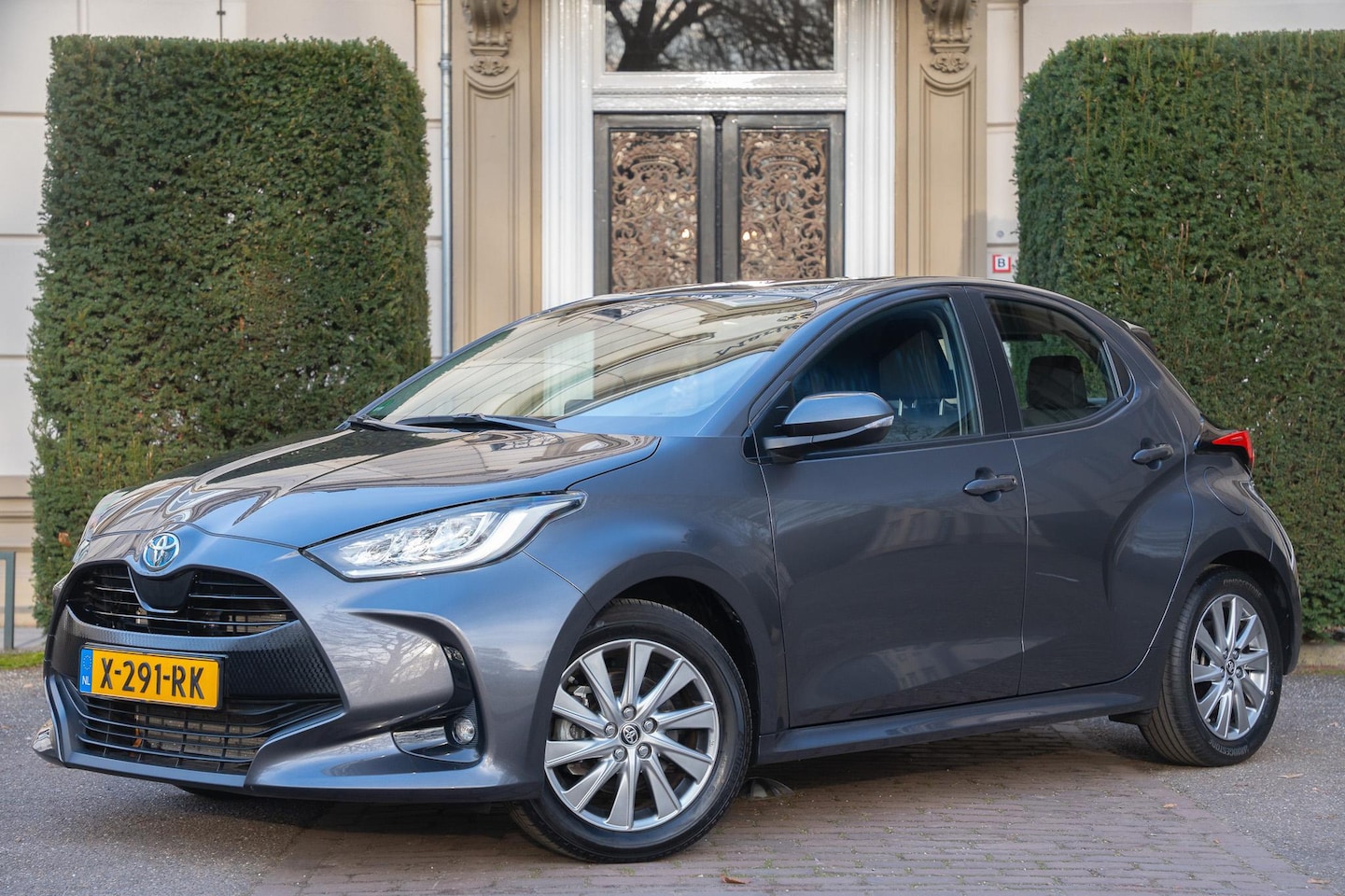 Toyota Yaris - 1.5 Hybrid Business Plus CAMERA | CARPLAY | ADAPTIVE | KEYLESS - AutoWereld.nl