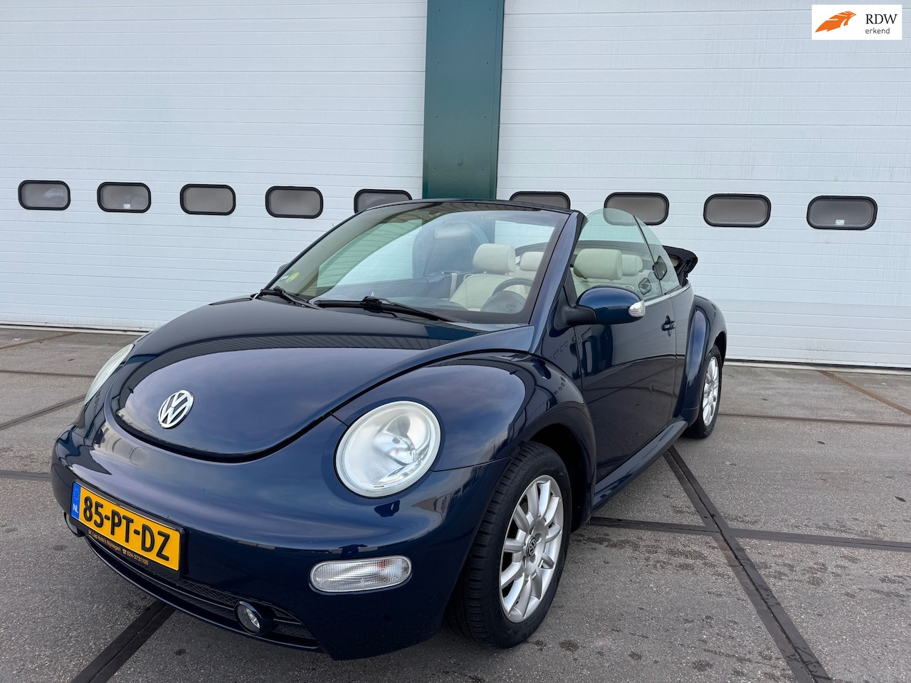 Volkswagen New Beetle Cabriolet - 2.0 Highline Automaat! Leder! - AutoWereld.nl