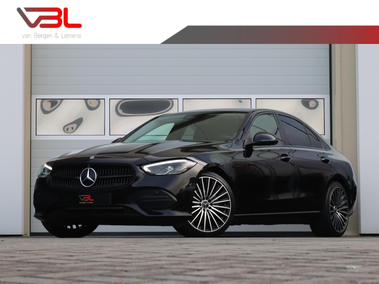 Mercedes-Benz C-klasse - 180 Luxury Line | 360° Camera | Apple Carplay | - AutoWereld.nl