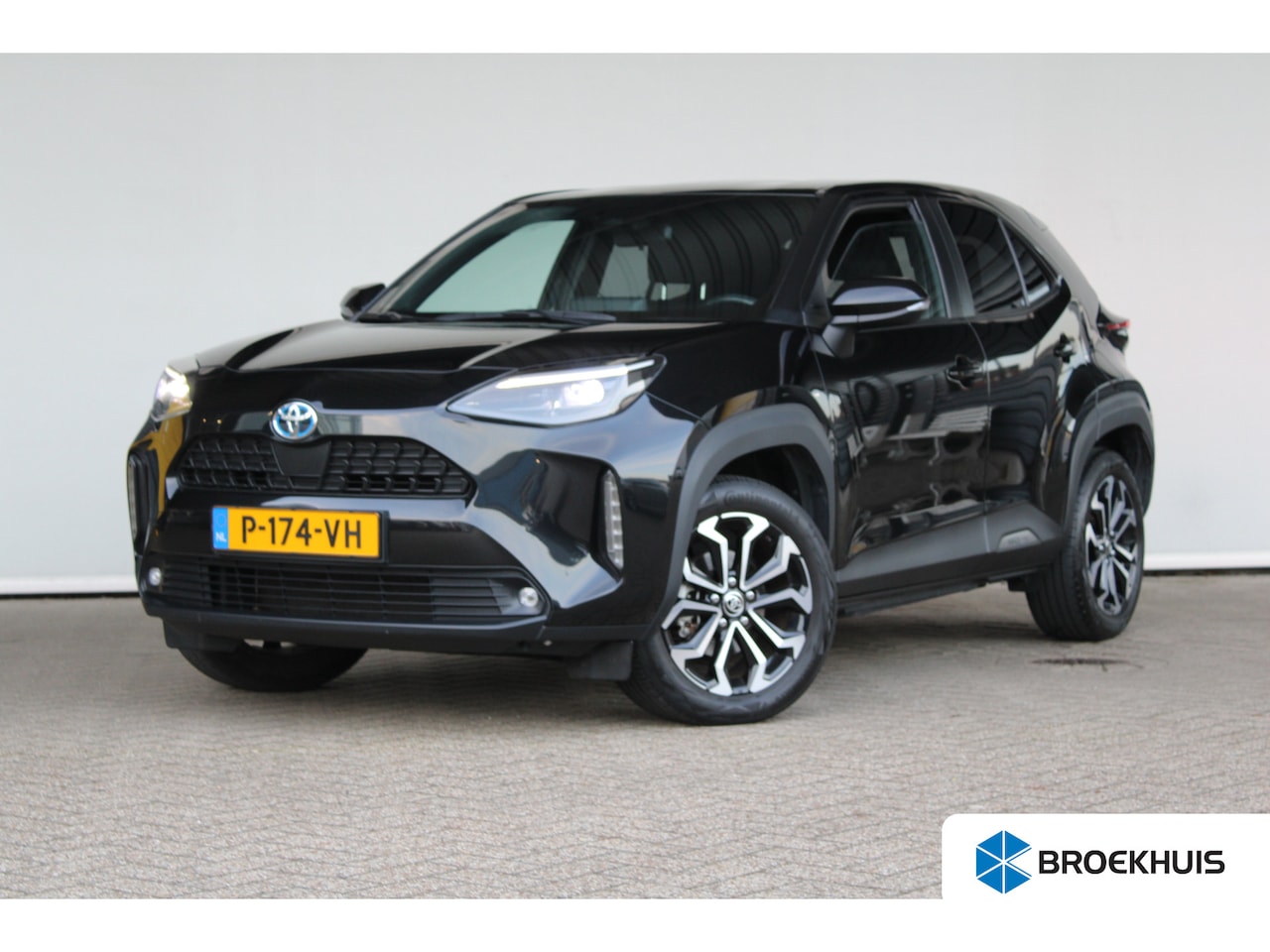 Toyota Yaris Cross - 1.5 Hybrid Dynamic | Camera | Navigatie | Cruise control adaptief | Trekhaak | Winterpack - AutoWereld.nl